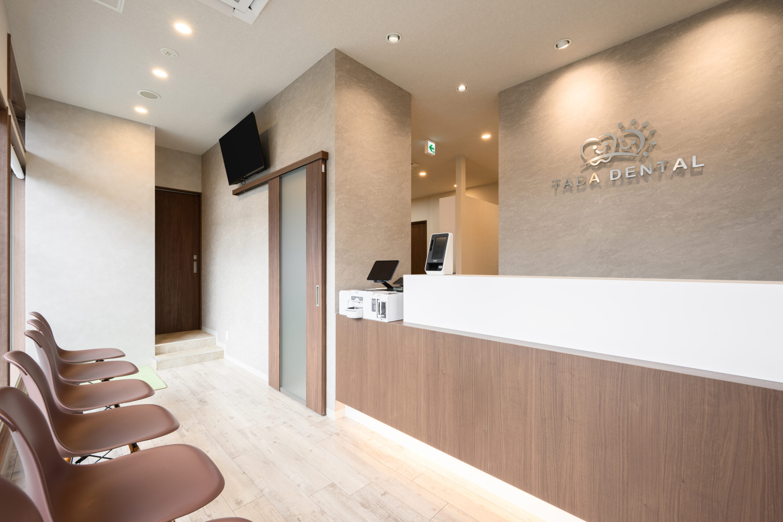 メインビジュアル01（PC）